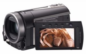 Everio Hybrid Camera - GZ-MG730 - Introduction